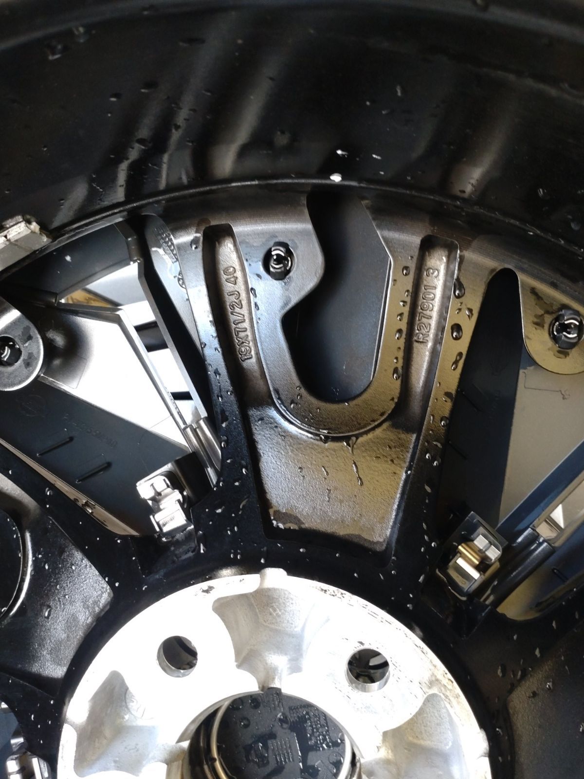 ブリヂストン ALENZA