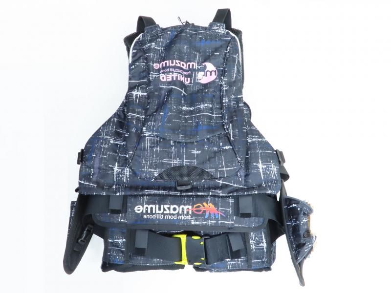 マズメ レッドムーンライフジャケット WOMAN-JUNIOR 04-