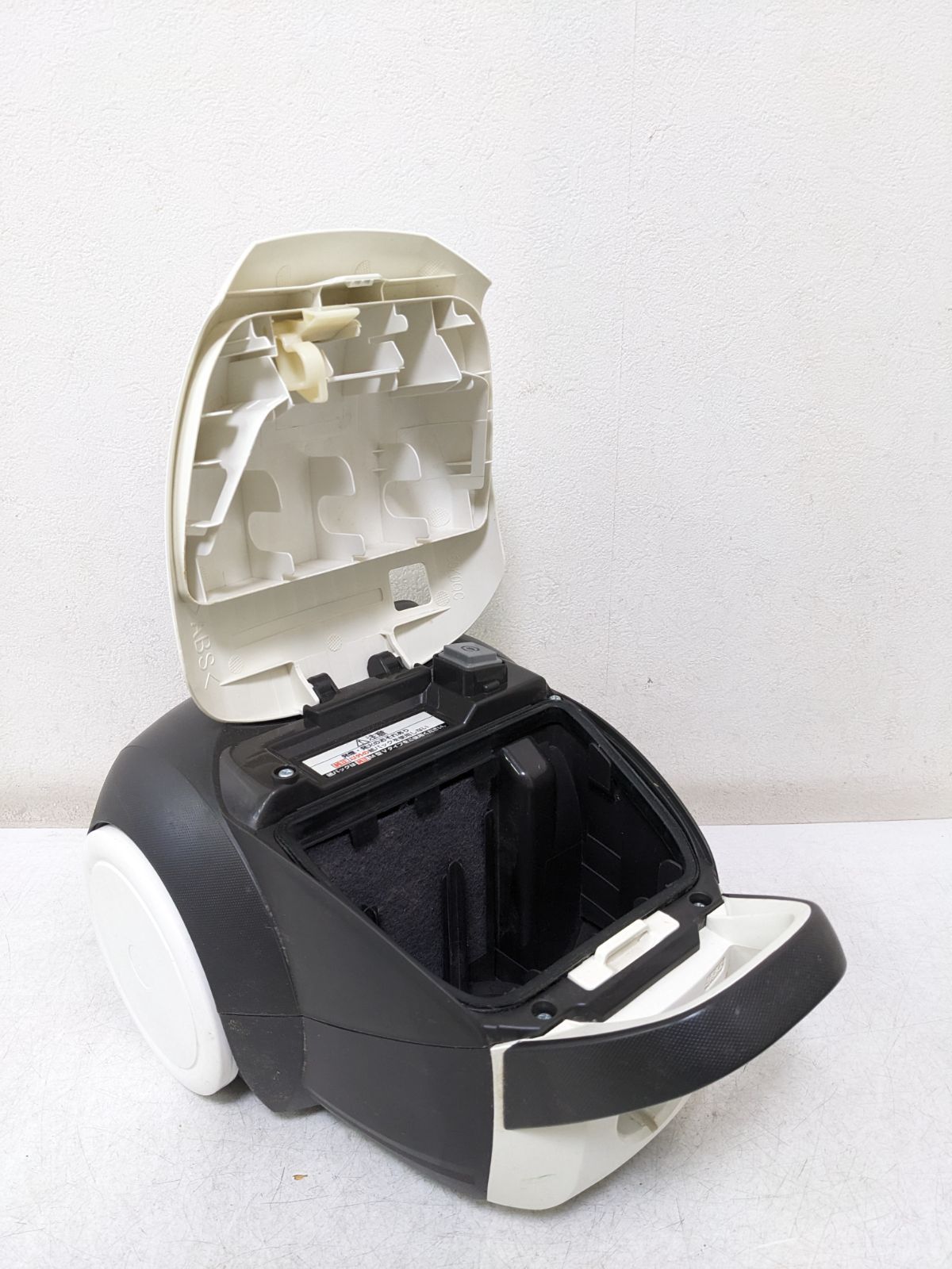 【2018年】美品 Panasonic 紙パック式掃除機 MCPKL19AJ-W Panasonic MC-PKL19AJ-W 紙パック式掃除機 2018年製 - メルカリ