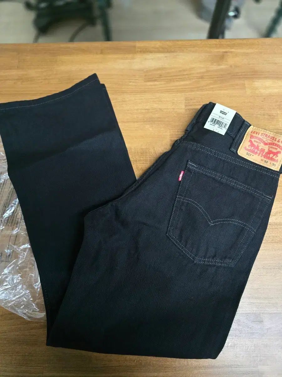 リーバイス 517 ブラック W32 L30 新品 - メルカリ