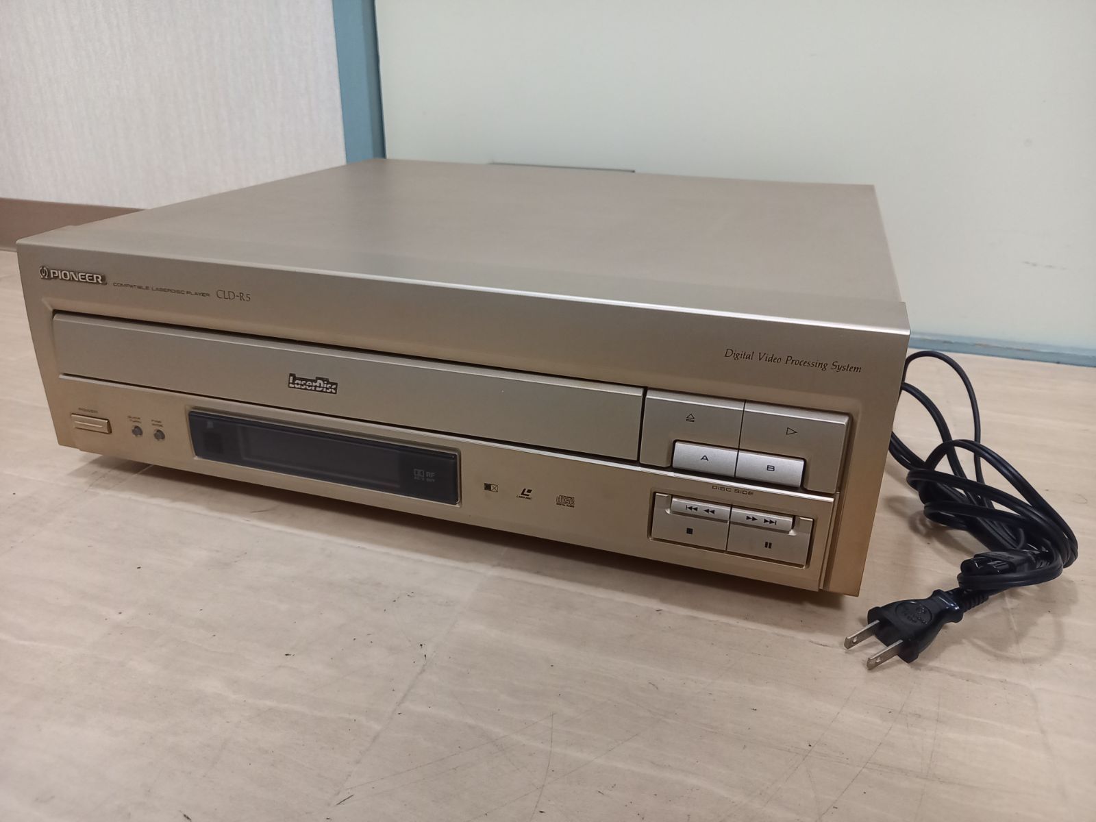 パイオニア レーザーディスクプレーヤー CLD R 5