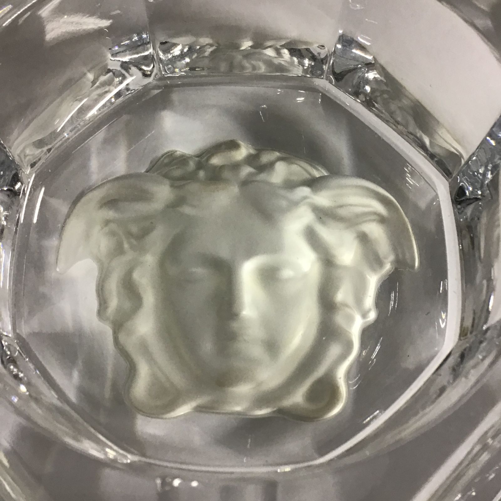 八戸85-3-20251205】VERSACE ヴェルサーチェ 灰皿 (60) - メルカリ