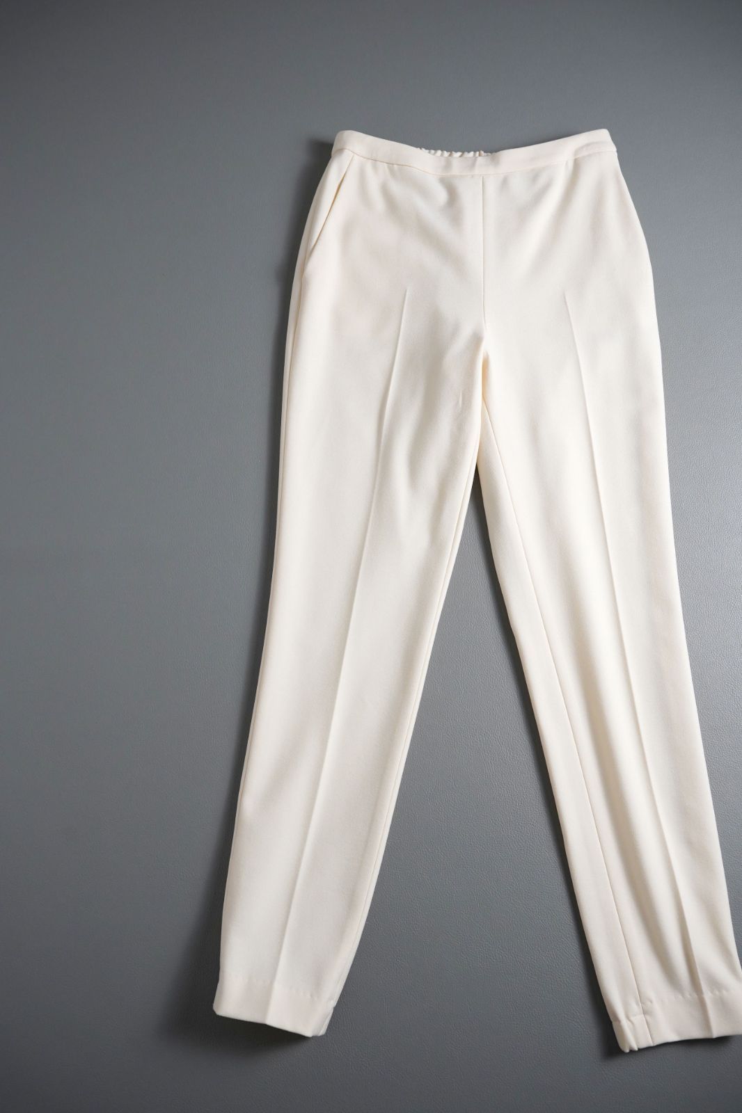  878 t LE PHIL ルフィル バルキーポンチパンツ 0 S アイボリー カジュアルパンツ パンツ