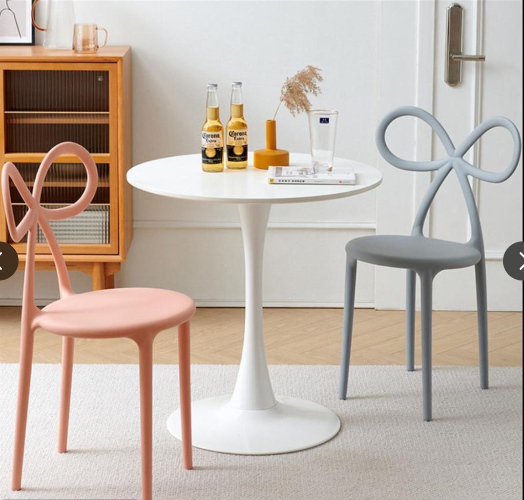 大好評 椅子 チェア ダイニングチェア 1人掛 シングルチェア いす イス PP 芸術感 コスメチェア アート リボン 耐久性 安定感インテリア 新生活 一人暮らし 簡約 現代風