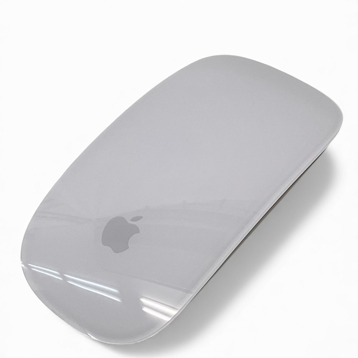Apple Magic Mouse ホワイト Magic Mouse - ホワイト（Multi-Touch対応）: Apple Rewards Store