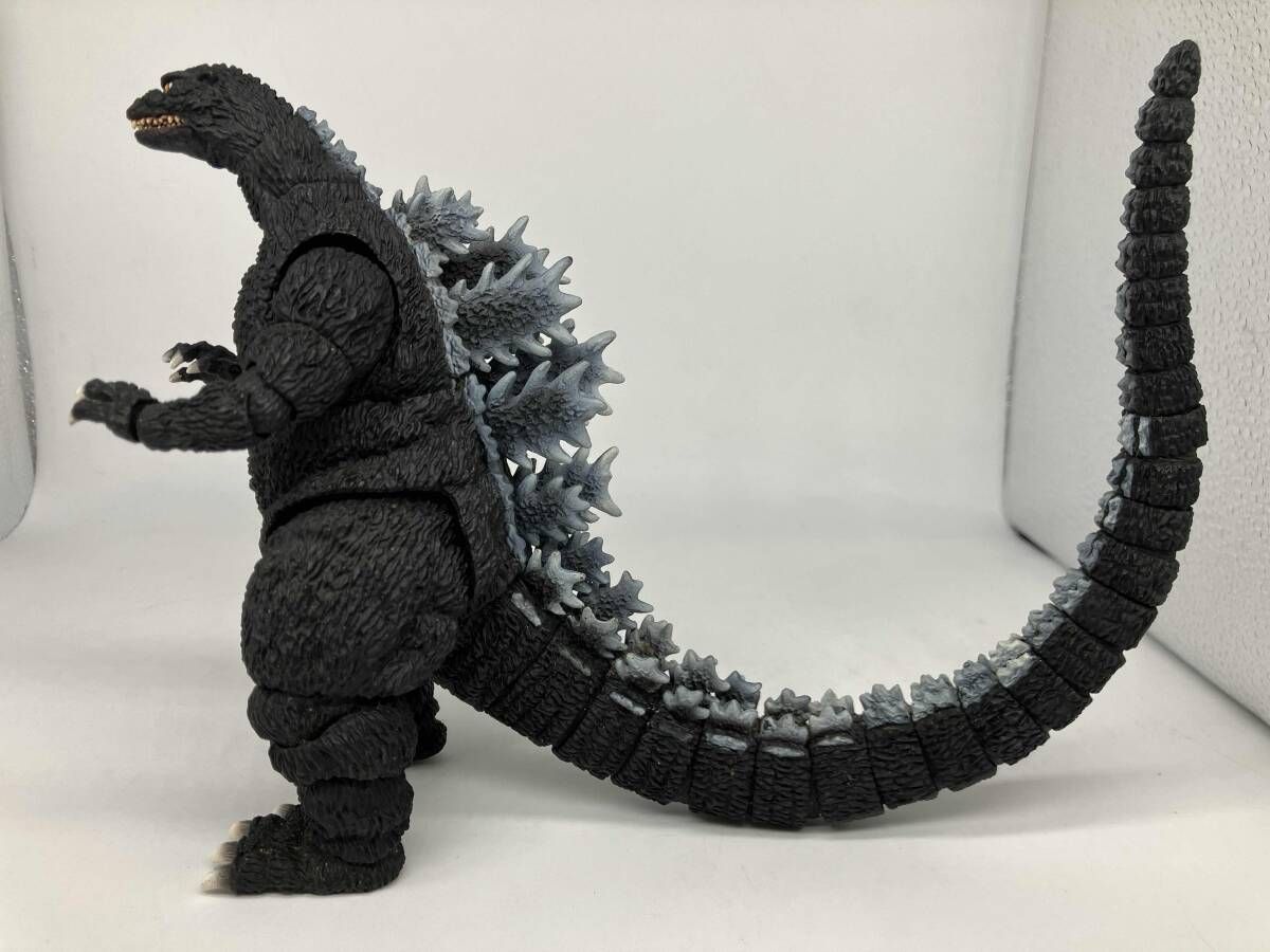 S.H.MonsterArts
