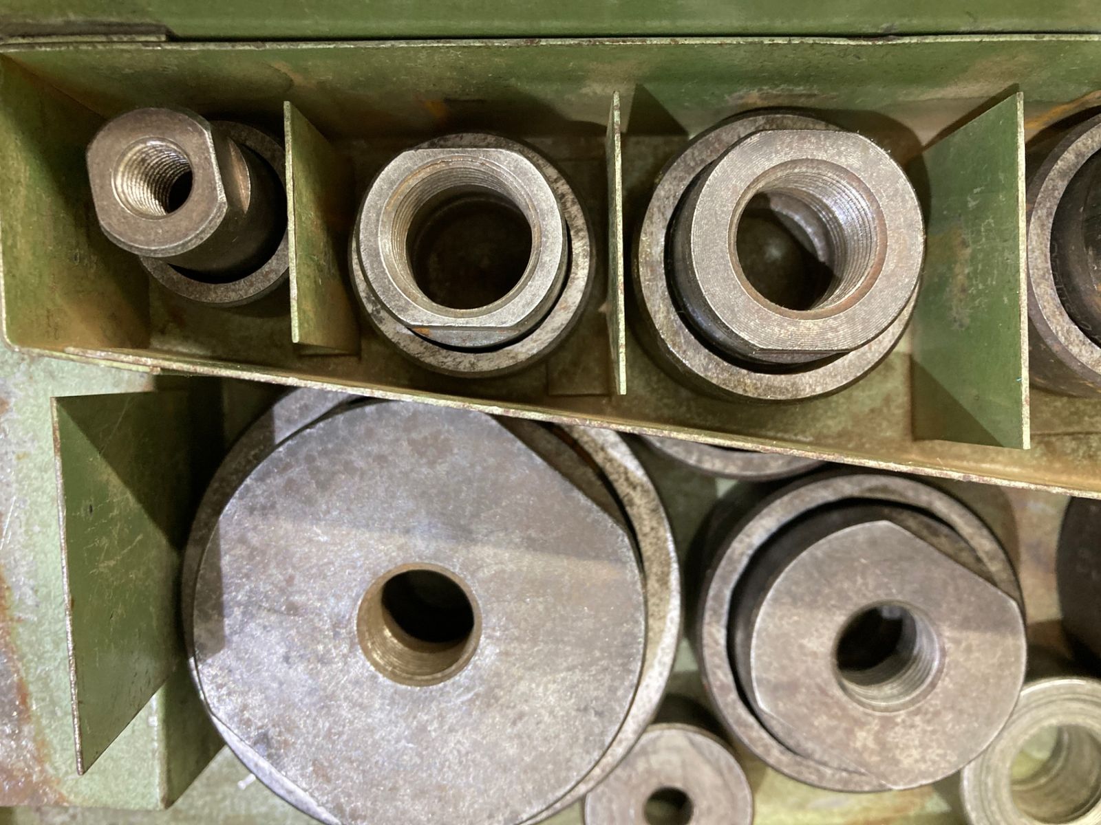 油圧式鋼板穴あけ機 SKP