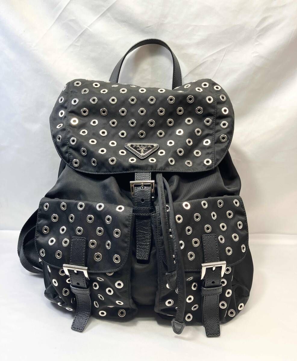 鑑定書付き PRADA プラダ リュック 黒 パンチング ナイロン バッグ