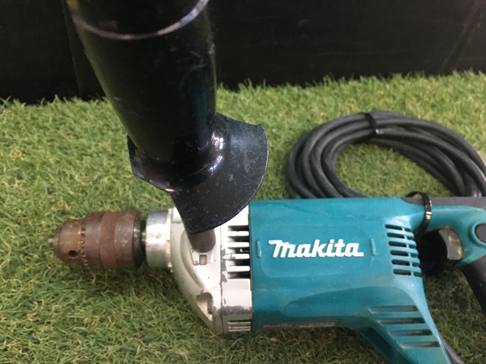  品 0906 makita マキタ 13㎜電気ドリル ブレーキ付 鉄工13㎜ 木工30㎜ 6305 A ドリル部品 ドリル 部品