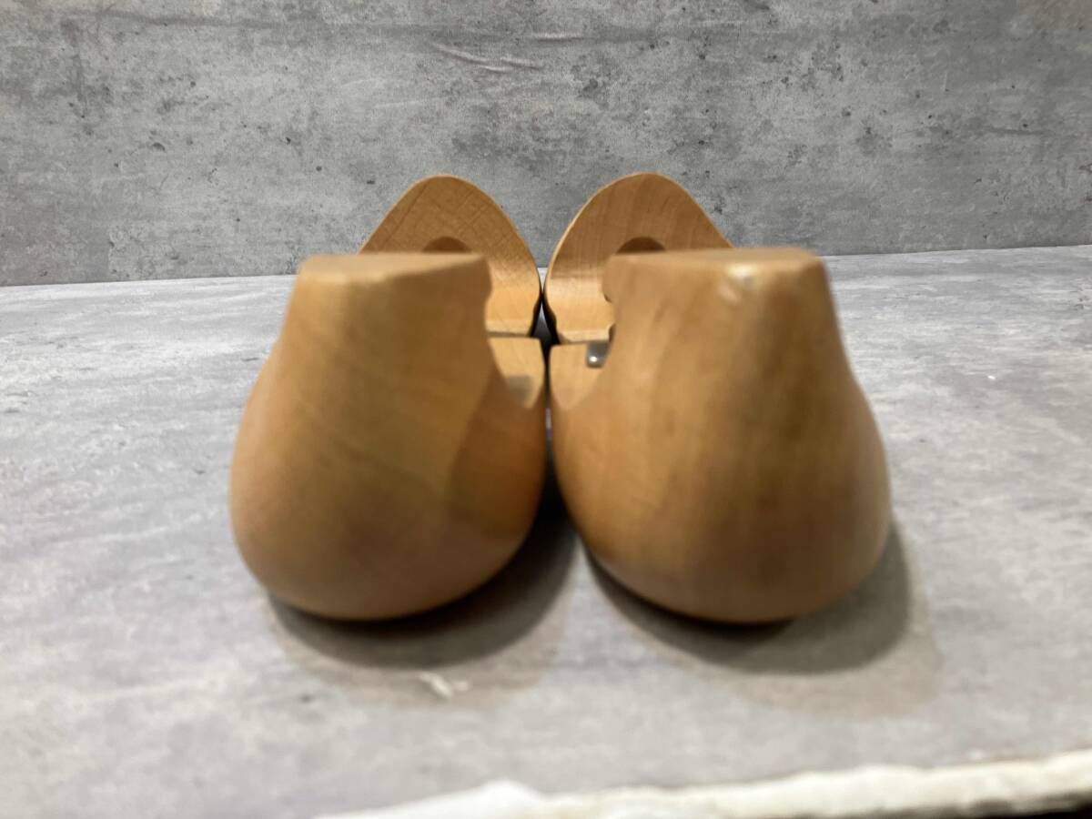 シューキーパー ジェイエムウエストン