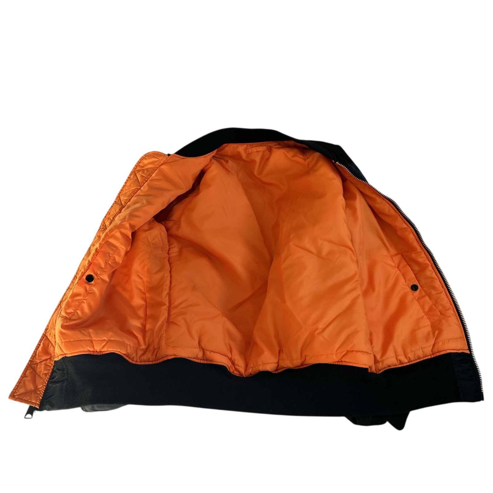 80s cwu-45p 短丈 中綿フライトジャケット ブラック オレンジ y2k 80s cwu-45p 短丈 中綿フライトジャケット ブラック オレンジ y2k