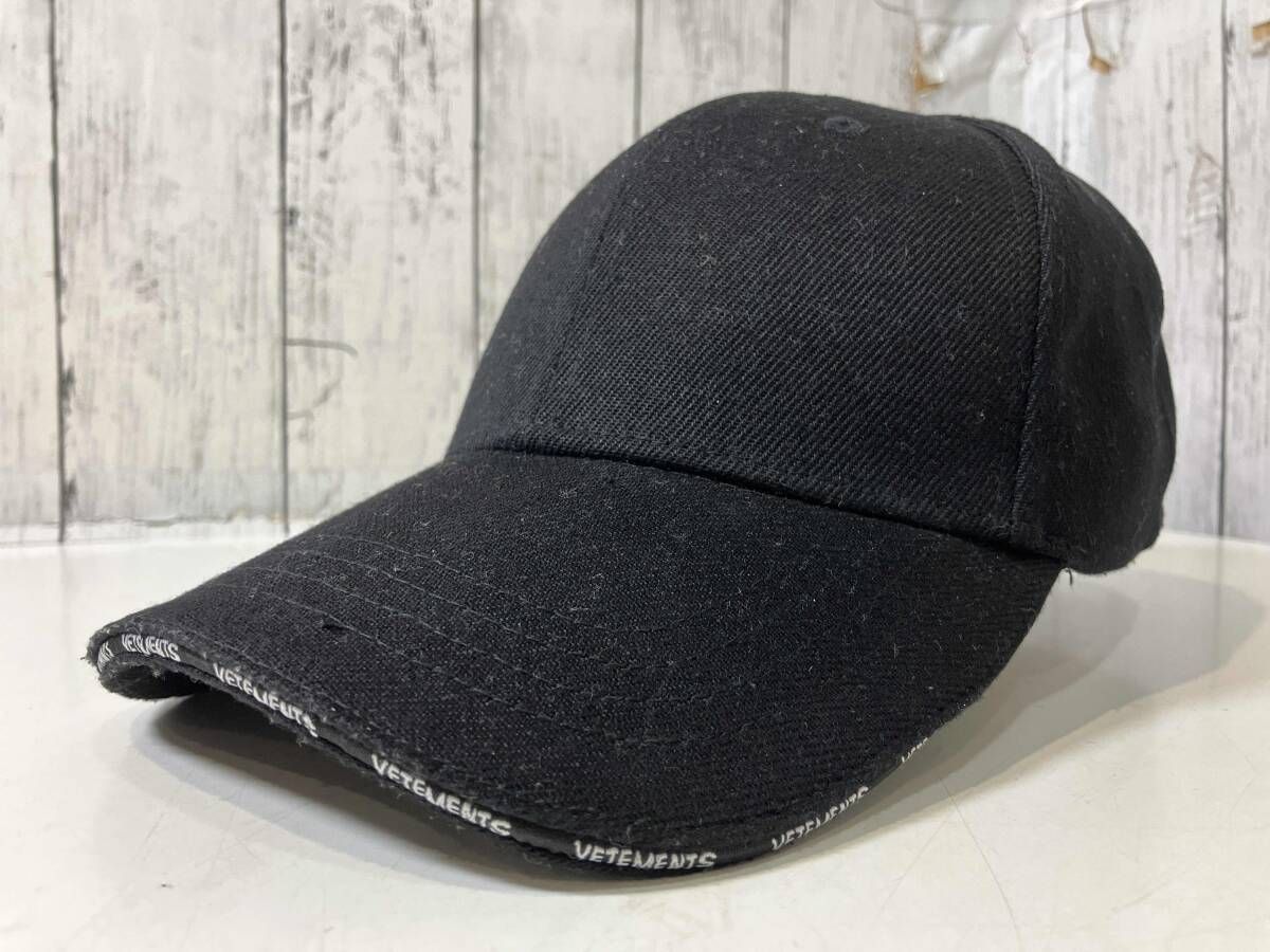 メンズ VETEMENTS ヴェトモン 17SS ブラック MSS17VR3 ラインロゴ