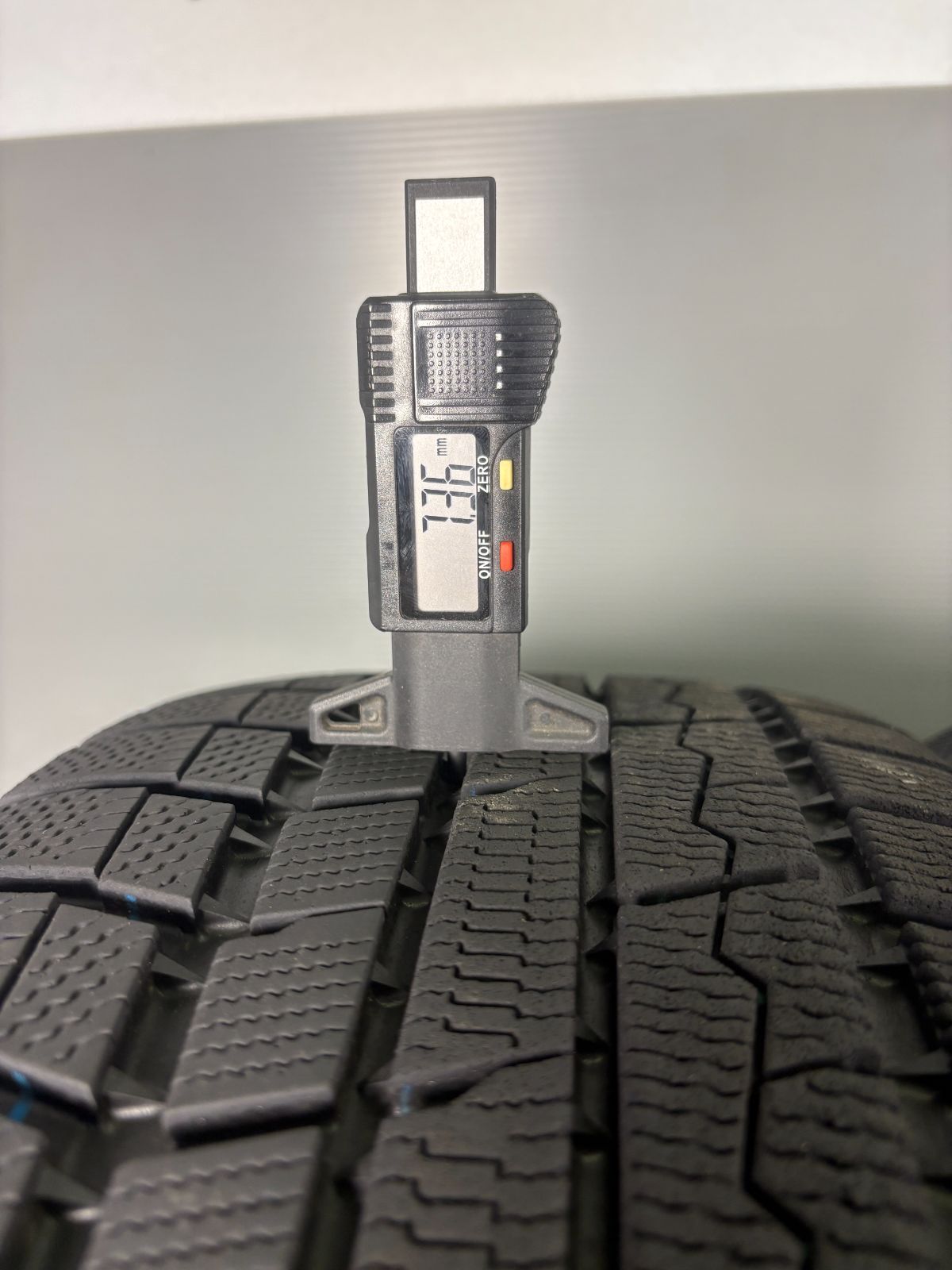 スタッドレス TA