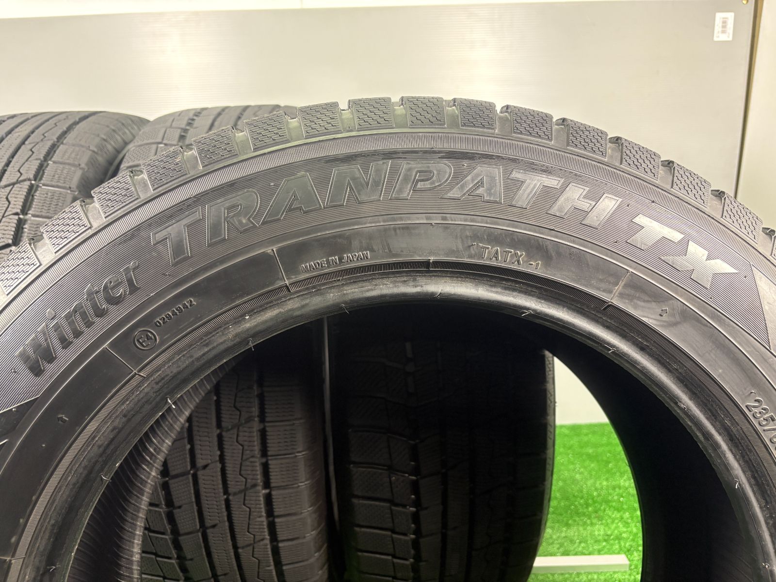  235 60 R 18 トーヨー 2020年製 4本 冬 タイヤ スタッドレス TA 845 18インチ スタッドレス