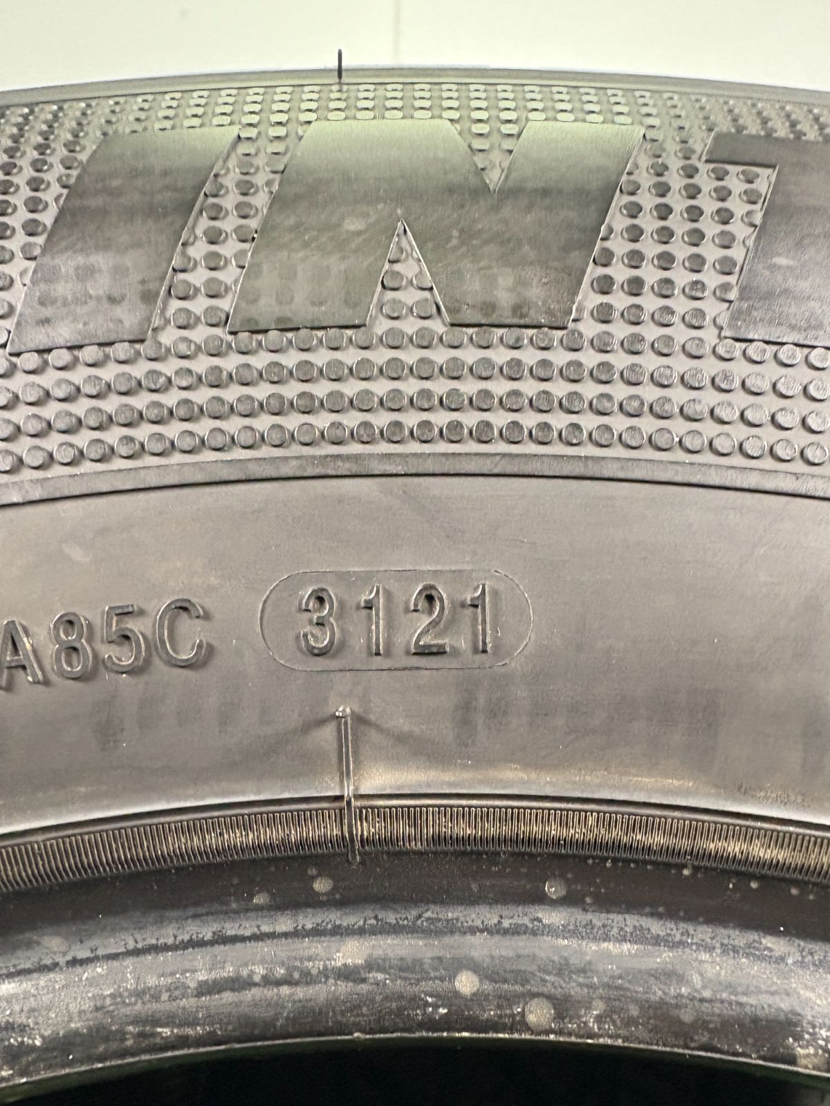 スタッドレス TA