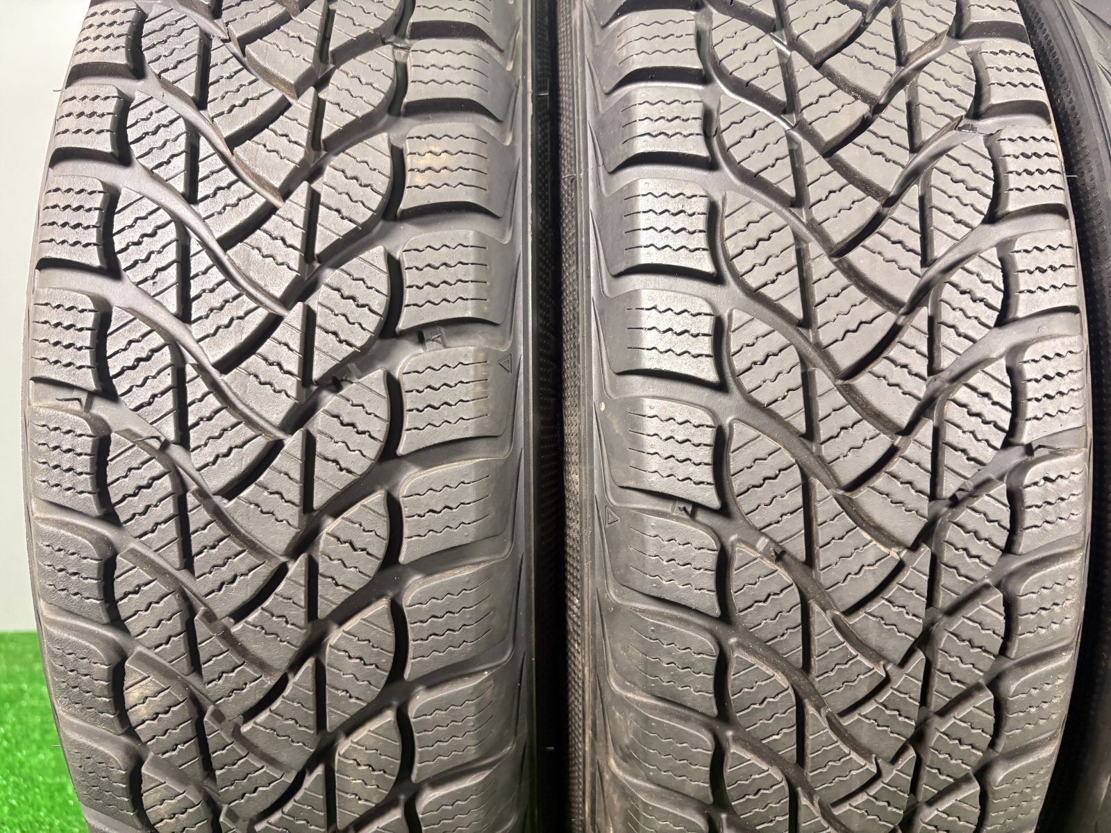 175 80 R 16 DELINTE WD 6 4本 冬 タイヤ スタッドレス TA 846