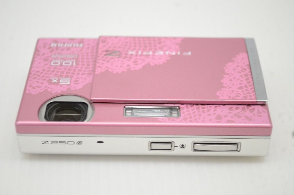 FUJIFILM フジフィルム FinePix Z250fd コンパクトデジタルカメラ