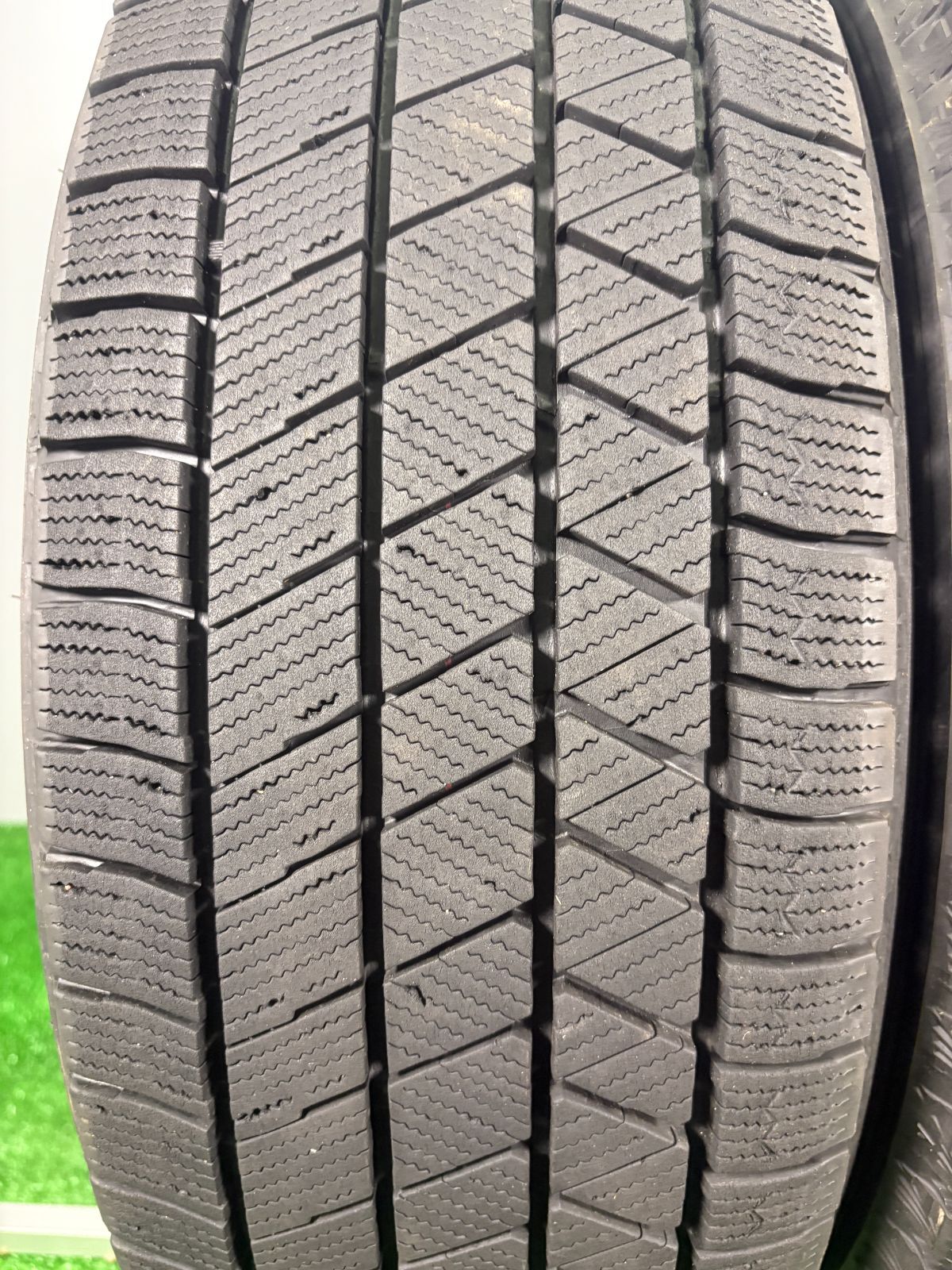 215 60 R 16 ブリヂストン VRX 3 製 2本 冬 タイヤ スタッドレス TA 847