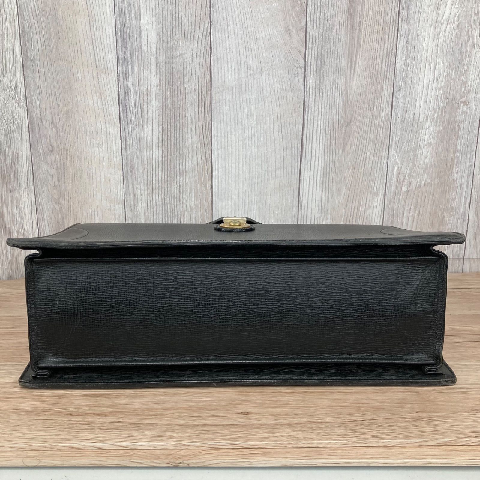 ダレスバッグ 鍵付き