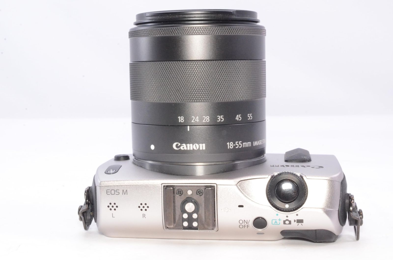 元箱、使用説明書付き】Canon キャノン OS M レンズキット シルバー