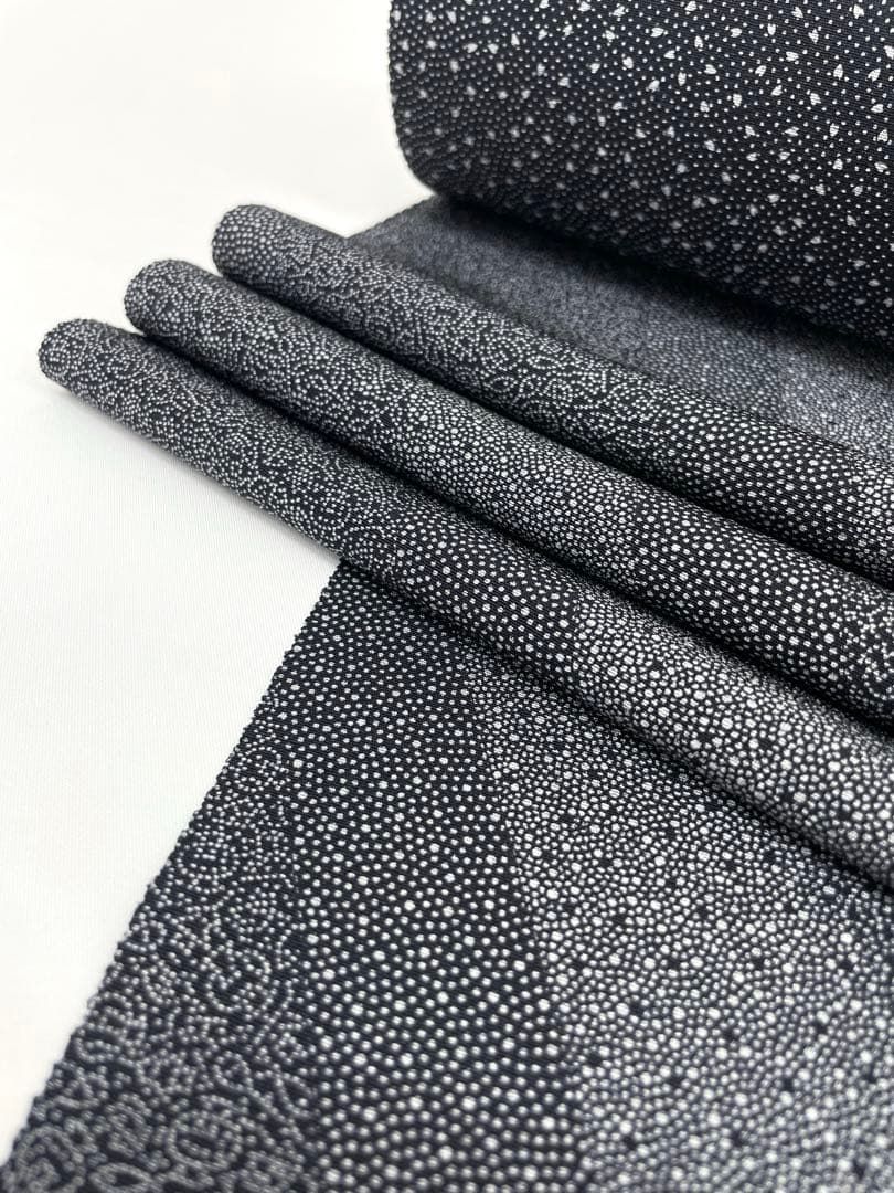 小紋 江戸小紋 両面染 裂取×桜あられ 伊勢型 共八掛 正絹 反物 O147