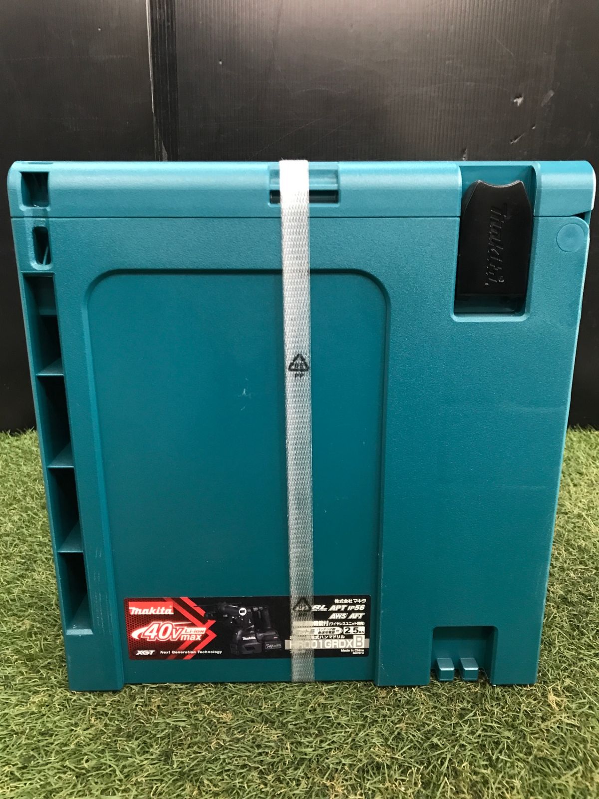 ♥品 0906 makita マキタ 28㎜40 v充電式ハンマドリル 黒 フルセット2.5 Ahバッテリx 2|充電器|ケース