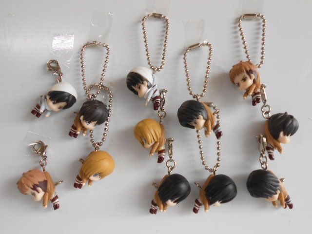  ♯Kbt 28 JZ進撃の巨人つまんでつなげてますこっと全12種 キーホルダー アクリルキーホルダー キャラクターグッズ