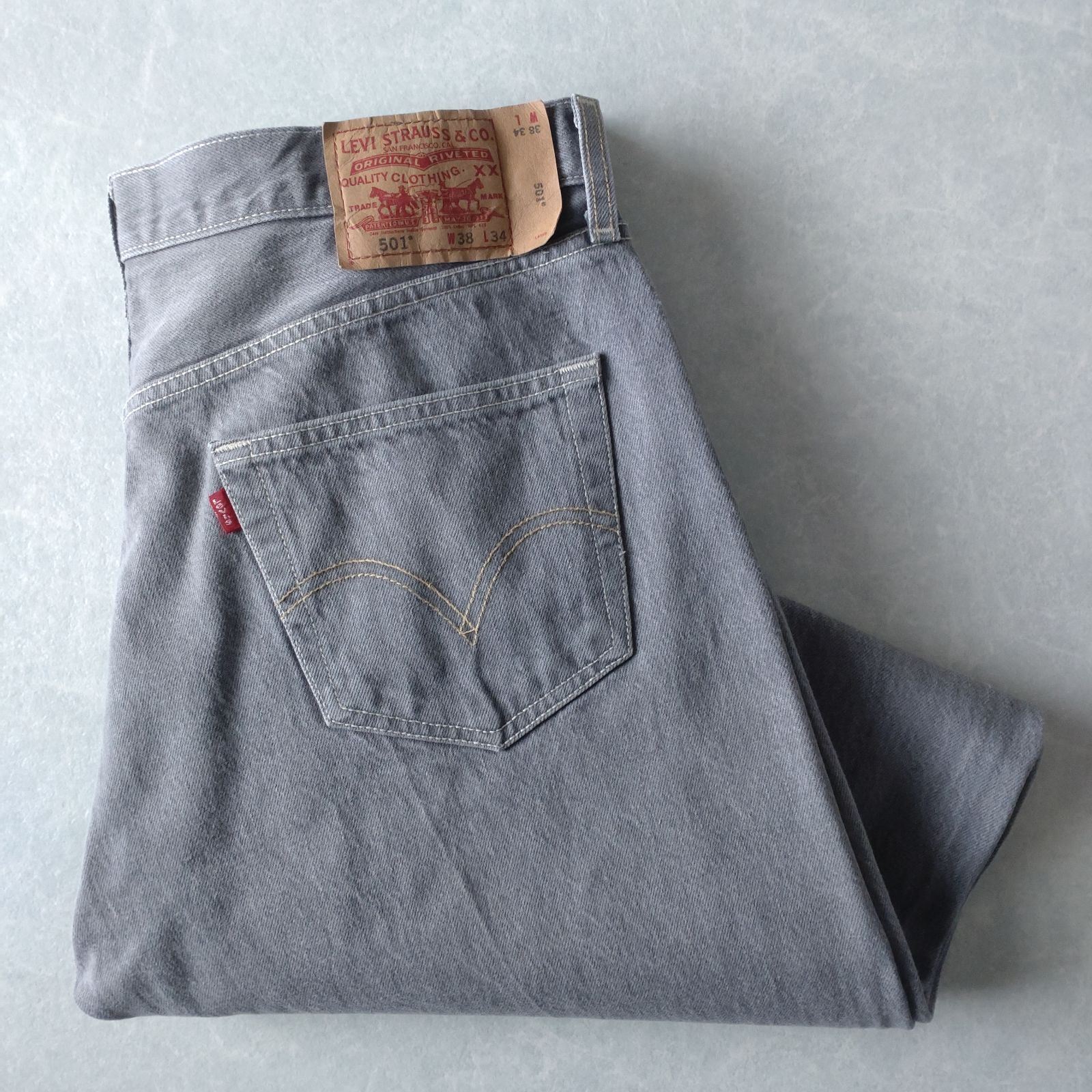 ■古着 Levi's リーバイス 501 ジーンズ デニムパンツ グレー STRAIGHT FIT 10年製 実寸W36L32【L5333】