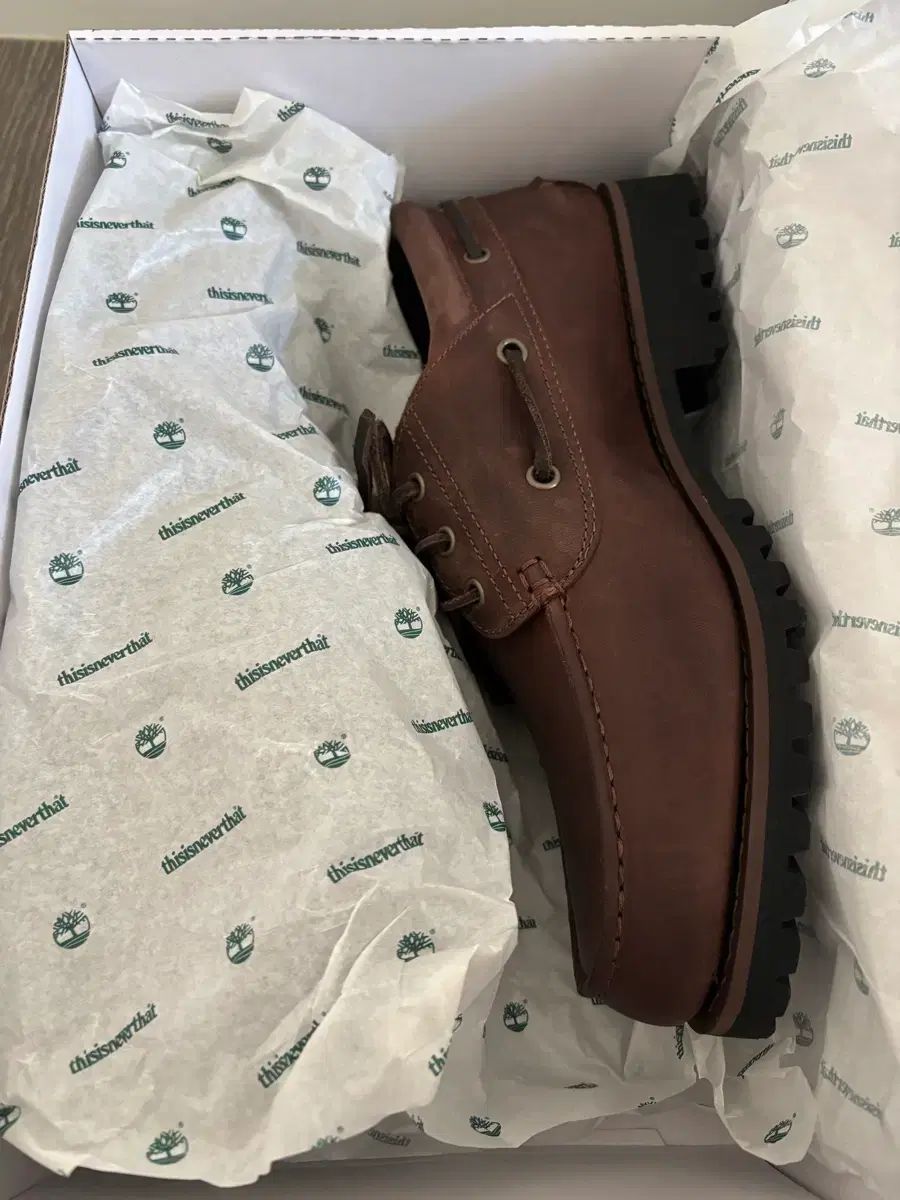 280 ティンバーランド x ディスイズネバーザット アセンティック ボート シューズ ブラウン