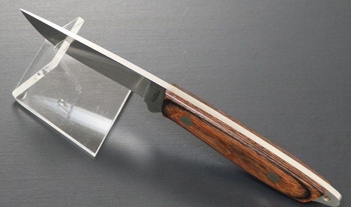 アウトドアナイフ