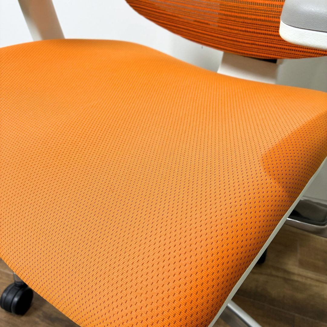 オレンジ エルゴヒューマン