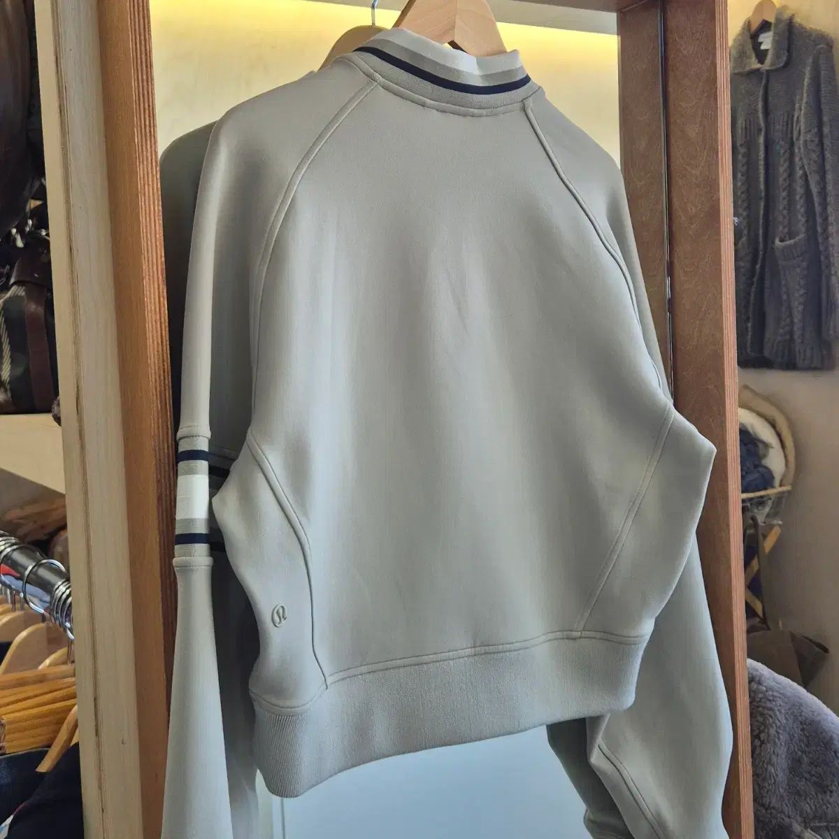 ルルレモン 春 ブルゾン スタジャン ジャケット XS