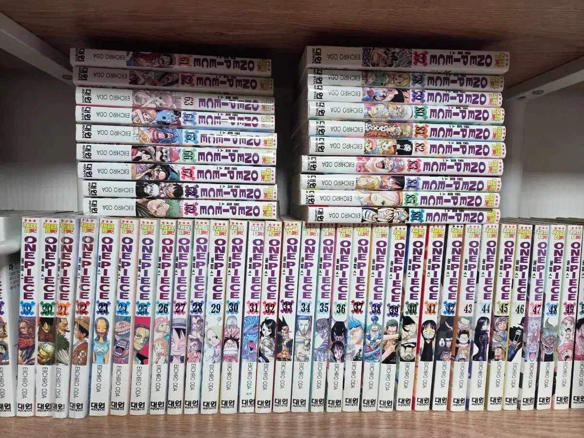 用追憶編の漫画本 ONE PIECE 1-97巻