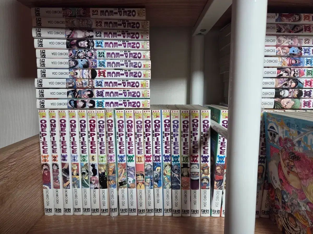 用追憶編の漫画本 ONE PIECE 1 97巻