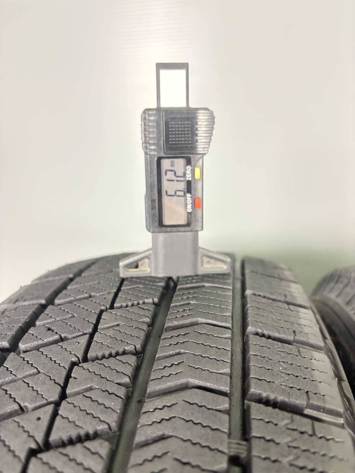  195 65 R 16 ブリヂストン VRX 2 2020年製 4本 冬 タイヤ スタッドレス TA 856 16インチ スタッドレス