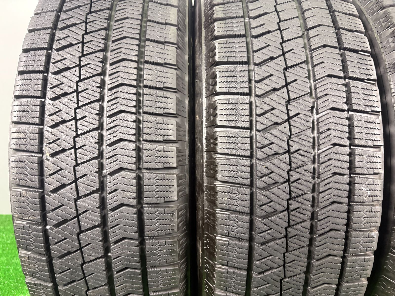 195 65 R 16 ブリヂストン VRX 2 2020年製 4本 冬 タイヤ スタッドレス TA 856