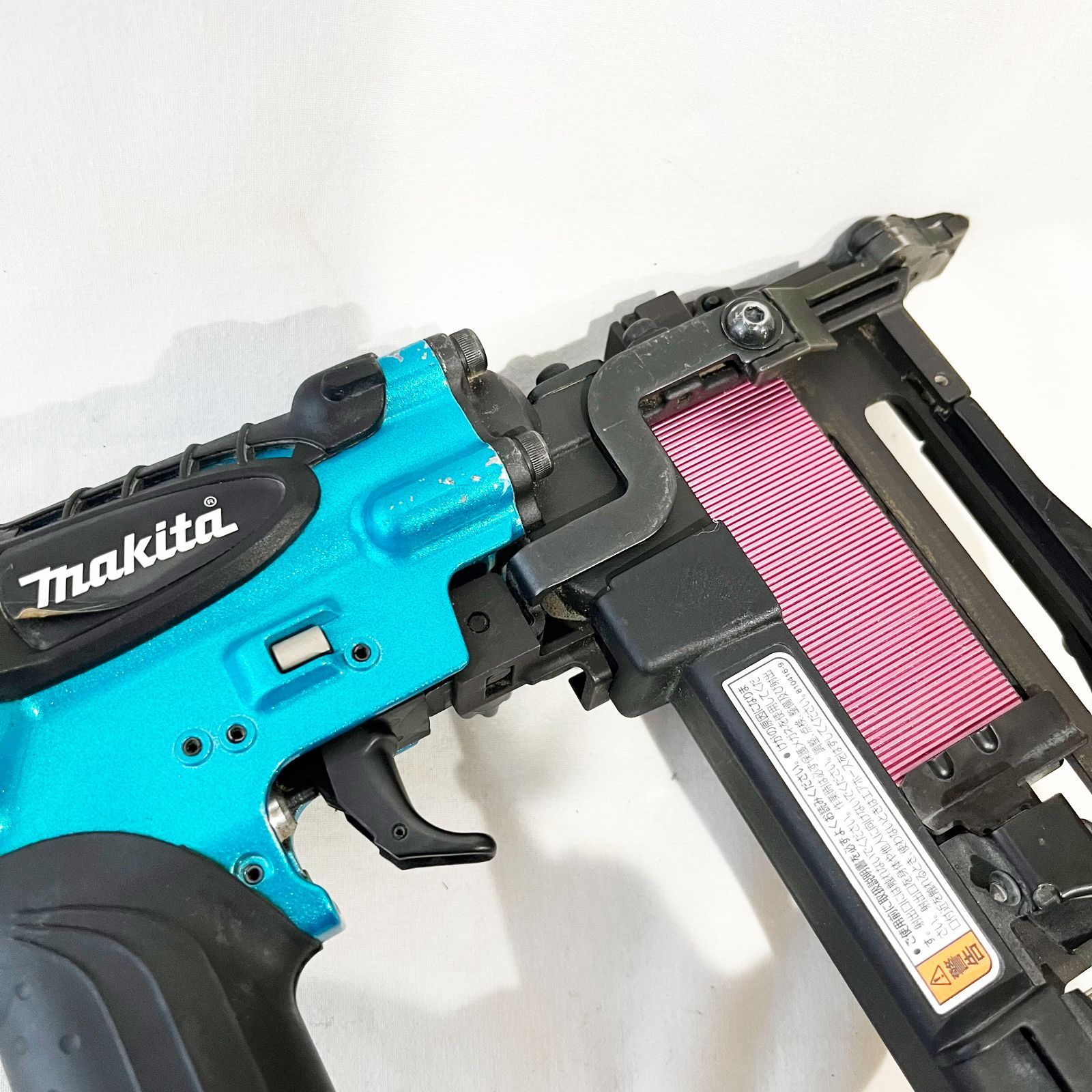 高圧フロアタッカ