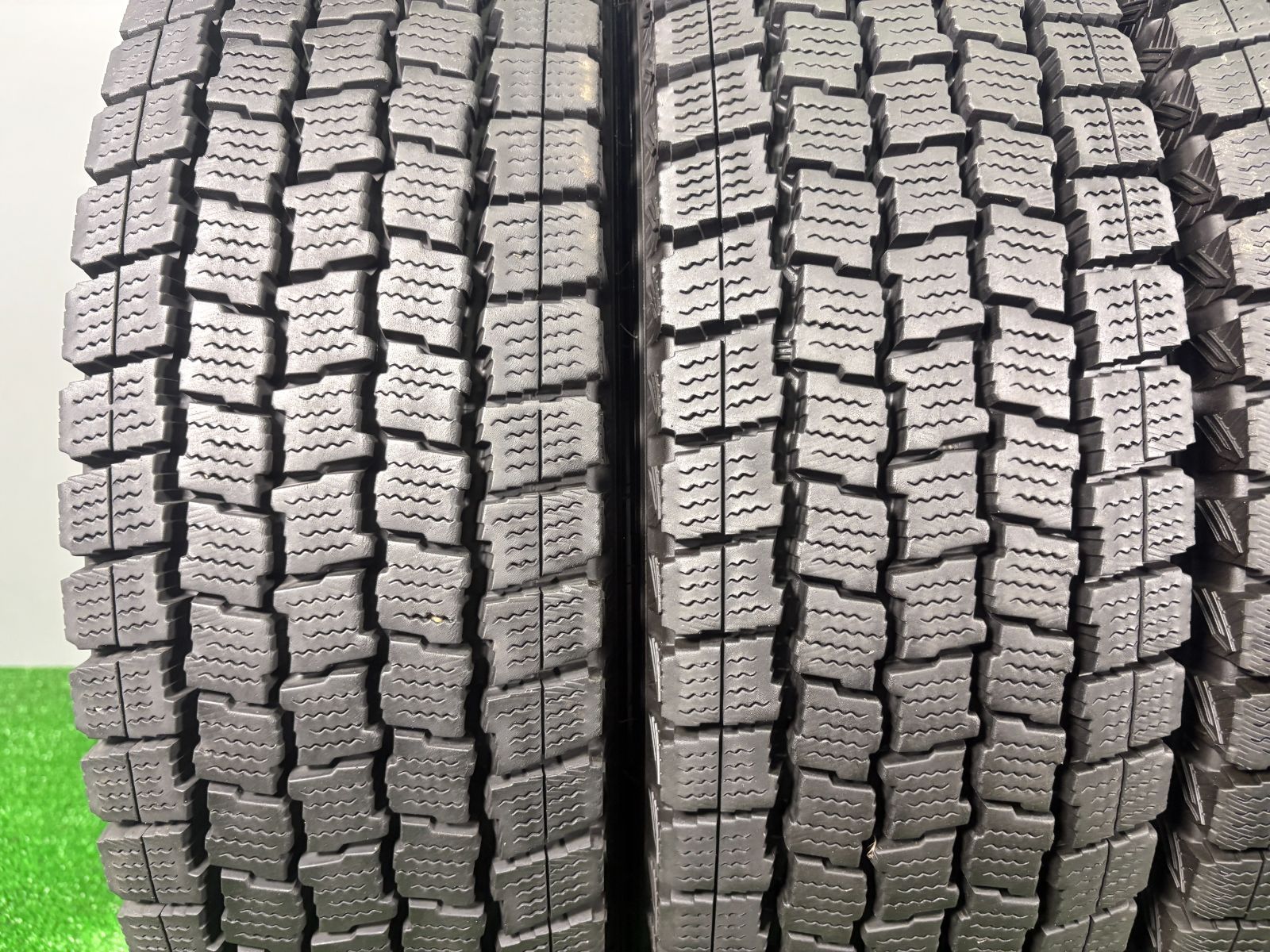 185 80 R 14 LT グッドイヤー 4本 冬 タイヤ スタッドレス TA 858