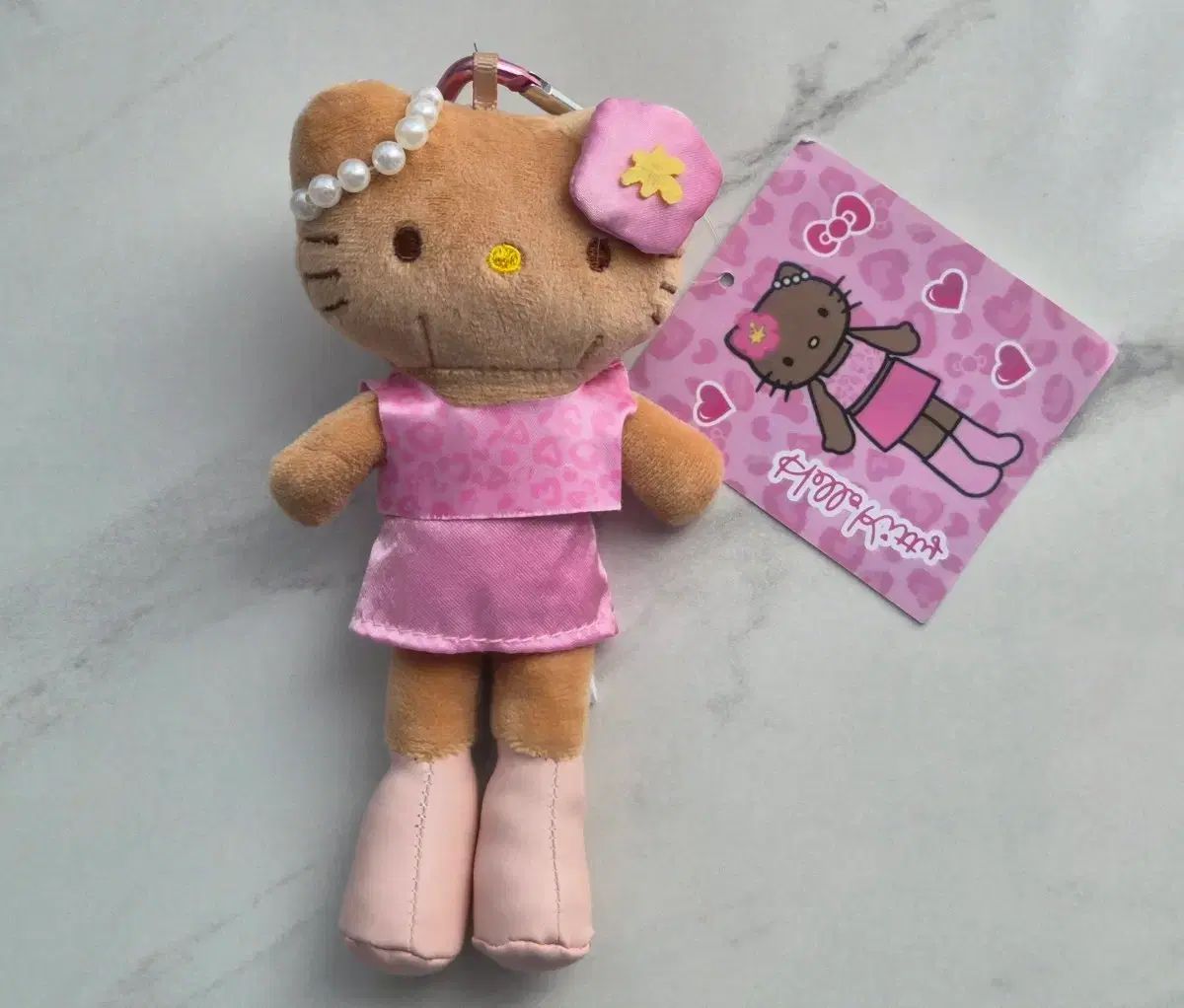 サンリオ ハローキティ ロング足 ぬいぐるみ マスコット ハート