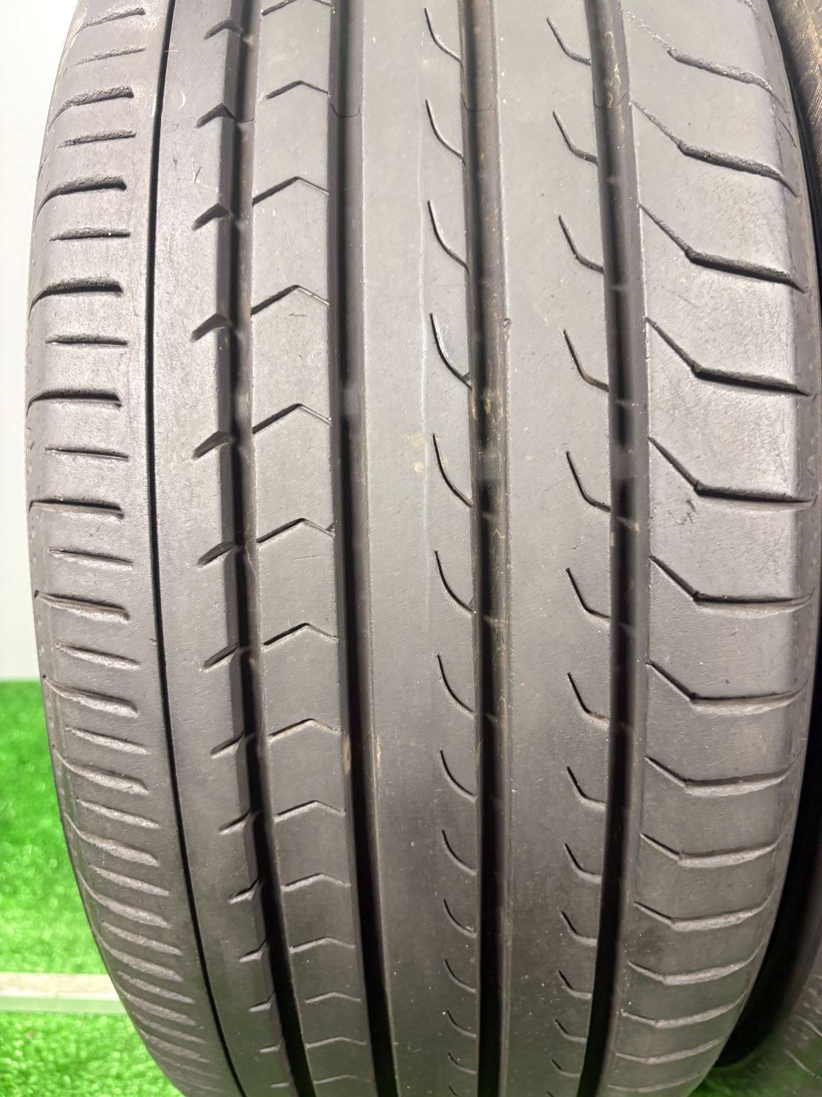 235 50 R 18 ヨコハマ RV 03 製 2本 夏 タイヤ ノーマル TA 860