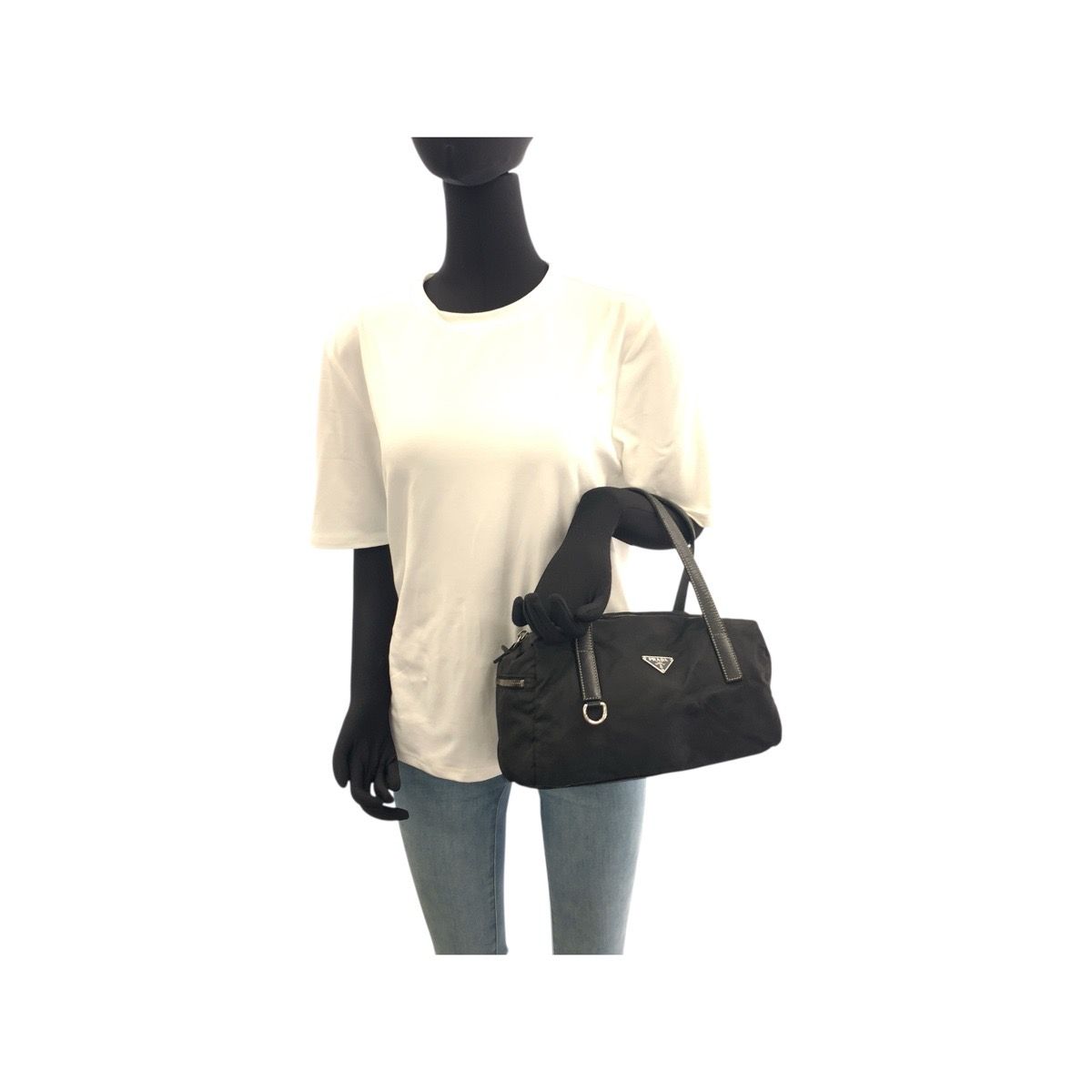 PRADA プラダ テスート 三角ロゴプレート ブラック 黒 シルバー金具