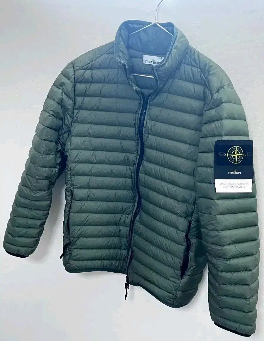 ストーンアイランド 軽量ダウンジャケット グリーン