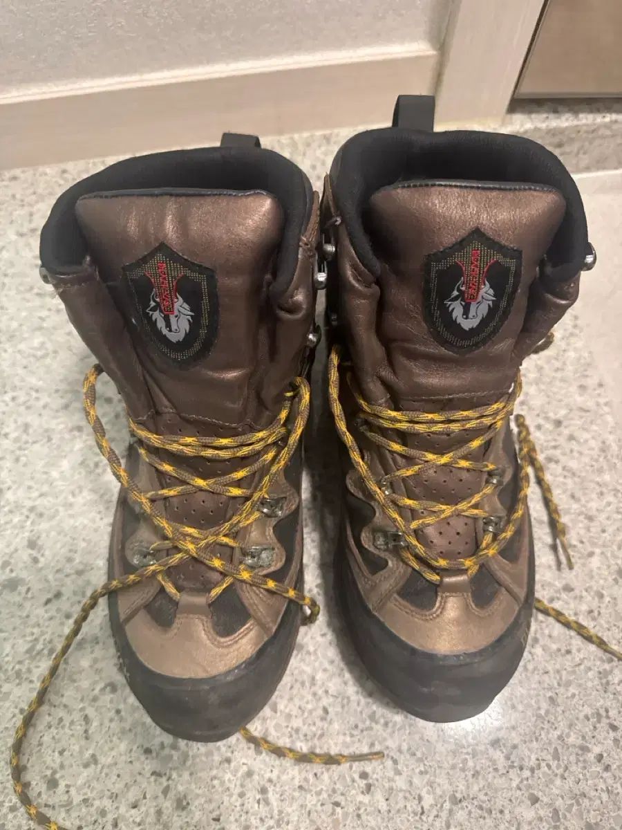 BLACK YAK ブラックヤク 登山靴 ブラウン