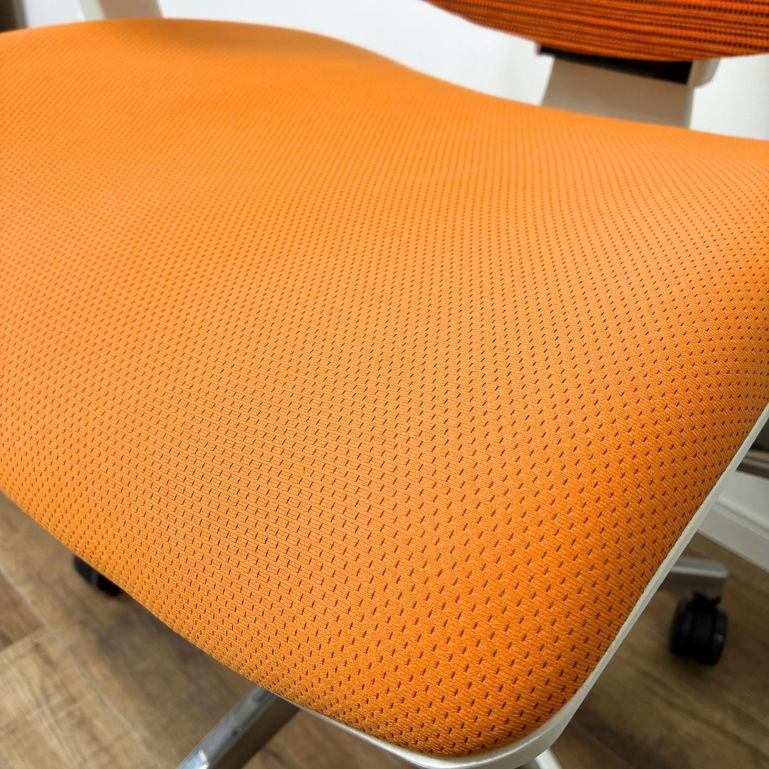 オレンジ ジャケットハンガーなし