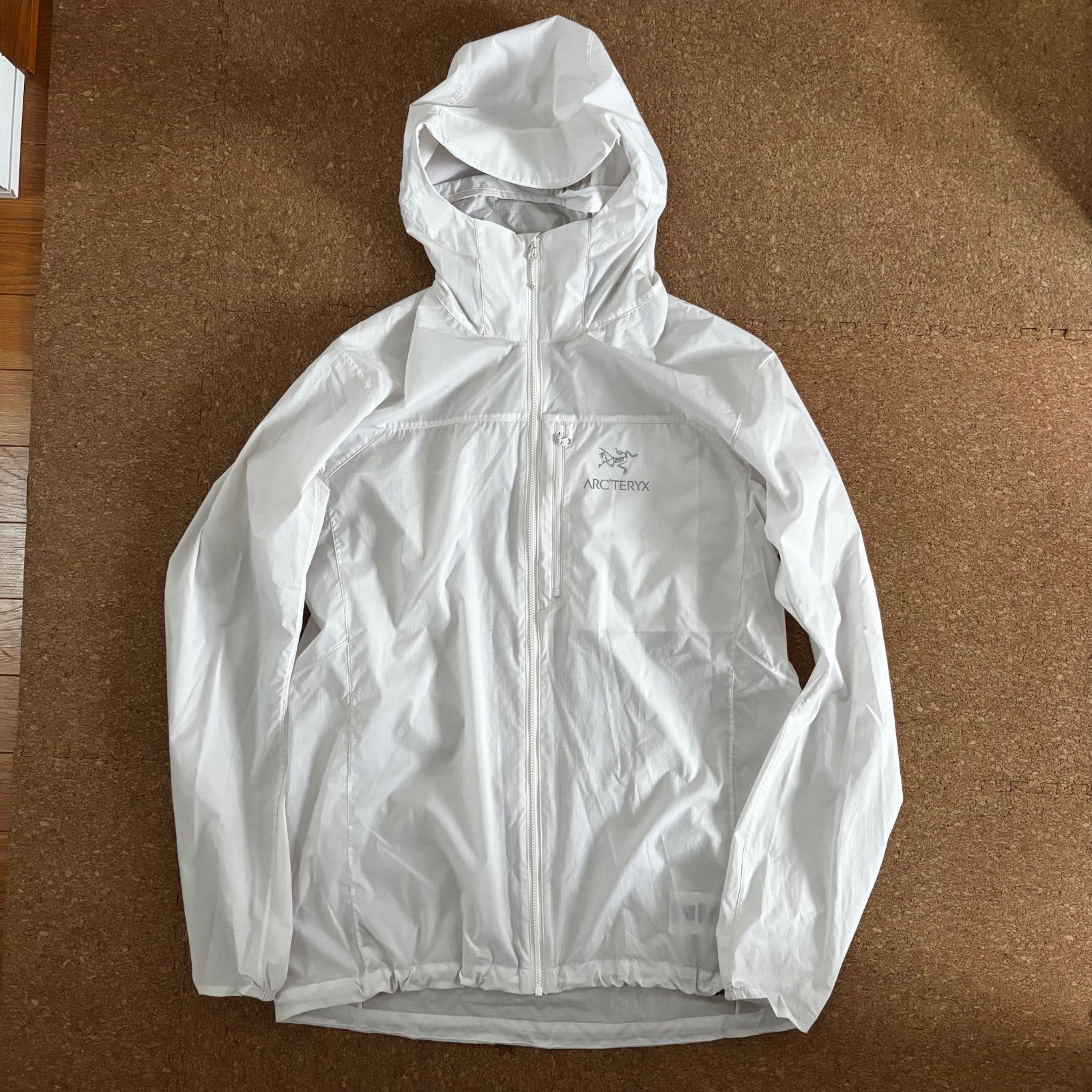 アークテリクス スコーミッシュフーディ メンズL 白 ホワイト ナイロン