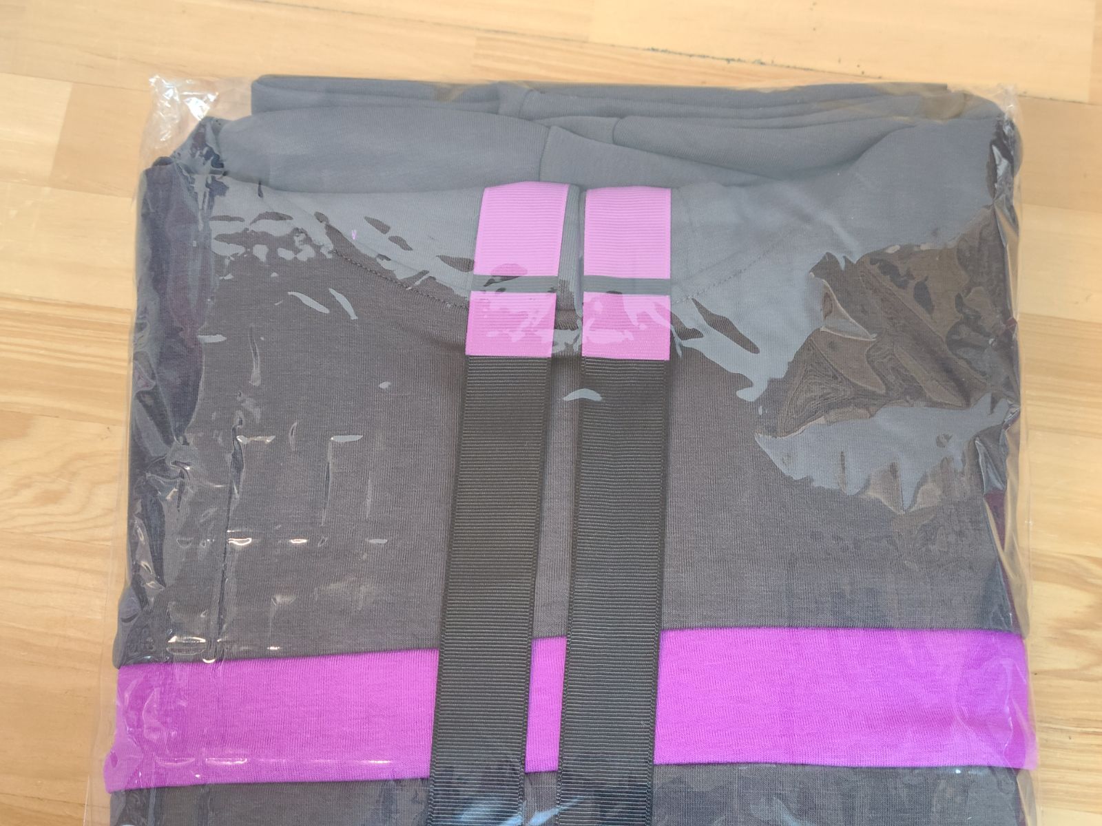 ホロライブ 猫又おかゆ 記念2025 おかゆとおそろい!パーカー E 4262-001 78