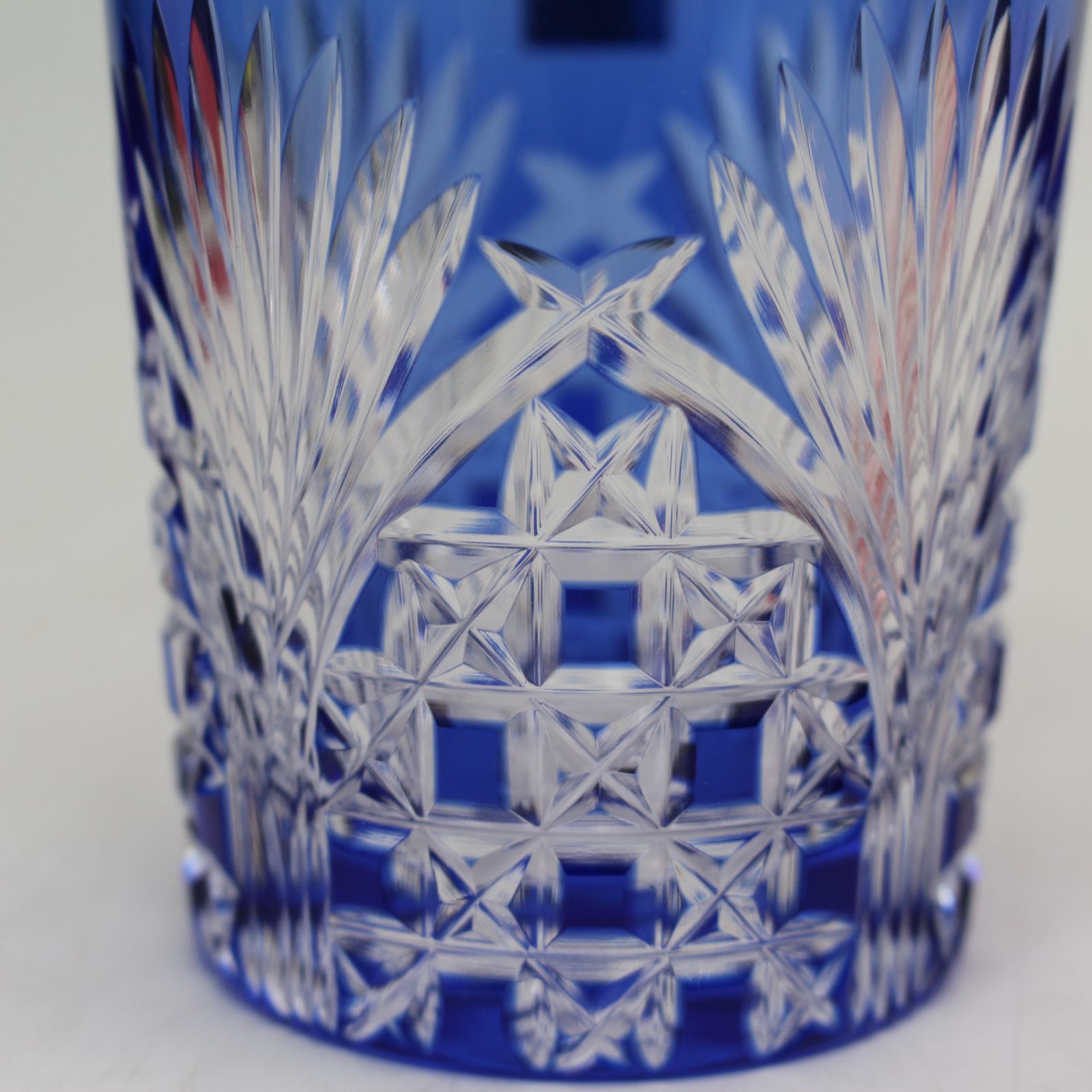 CRYSTAL カガミクリスタル