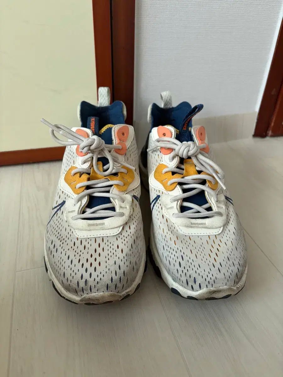 リアクト ブルー