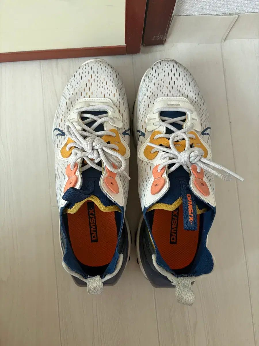 ナイキ リアクト ブルー サイズ 250