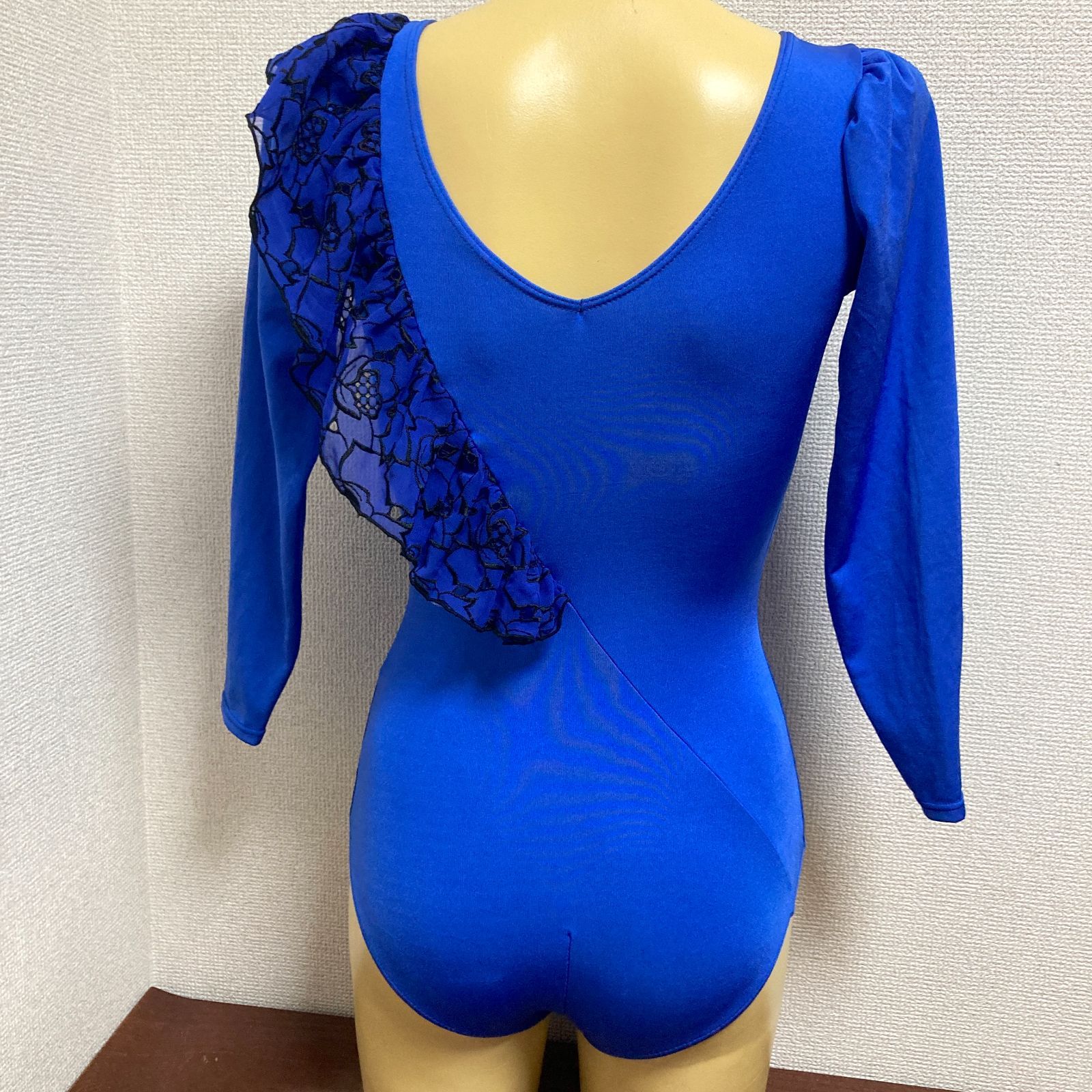 【チャコット】【美品】オフショルダー フリル付き バレエレオタード H528チャコット♪ブルーにフリルデザイン女子社交ダンスレオタード